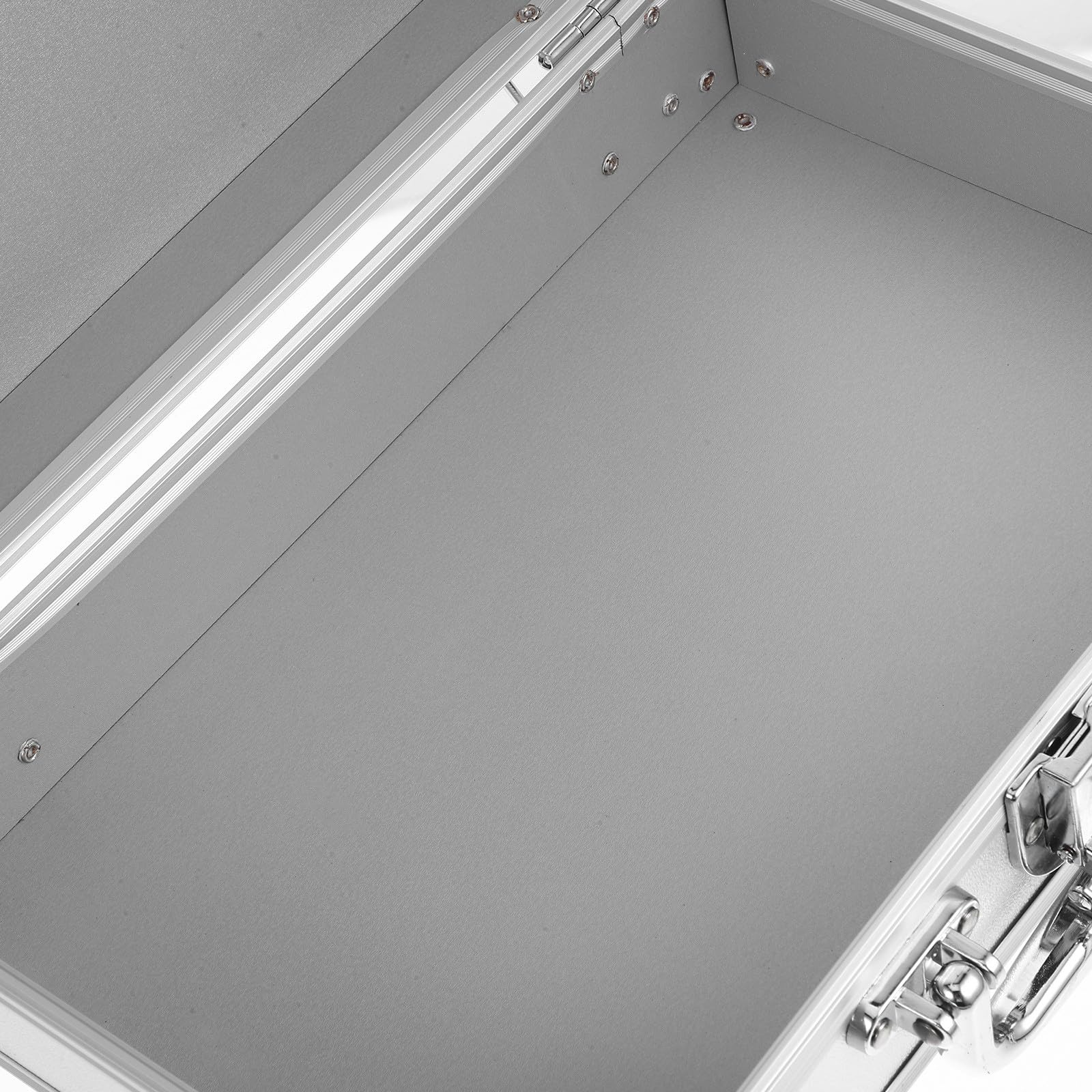Valigia per Attrezzi in Lega di Alluminio Resistente con Design Versatile e Chiusura Sicura, per Cantieri e Ufficio, Custodia Portatile Pratica e Maneggevole Colore Casuale