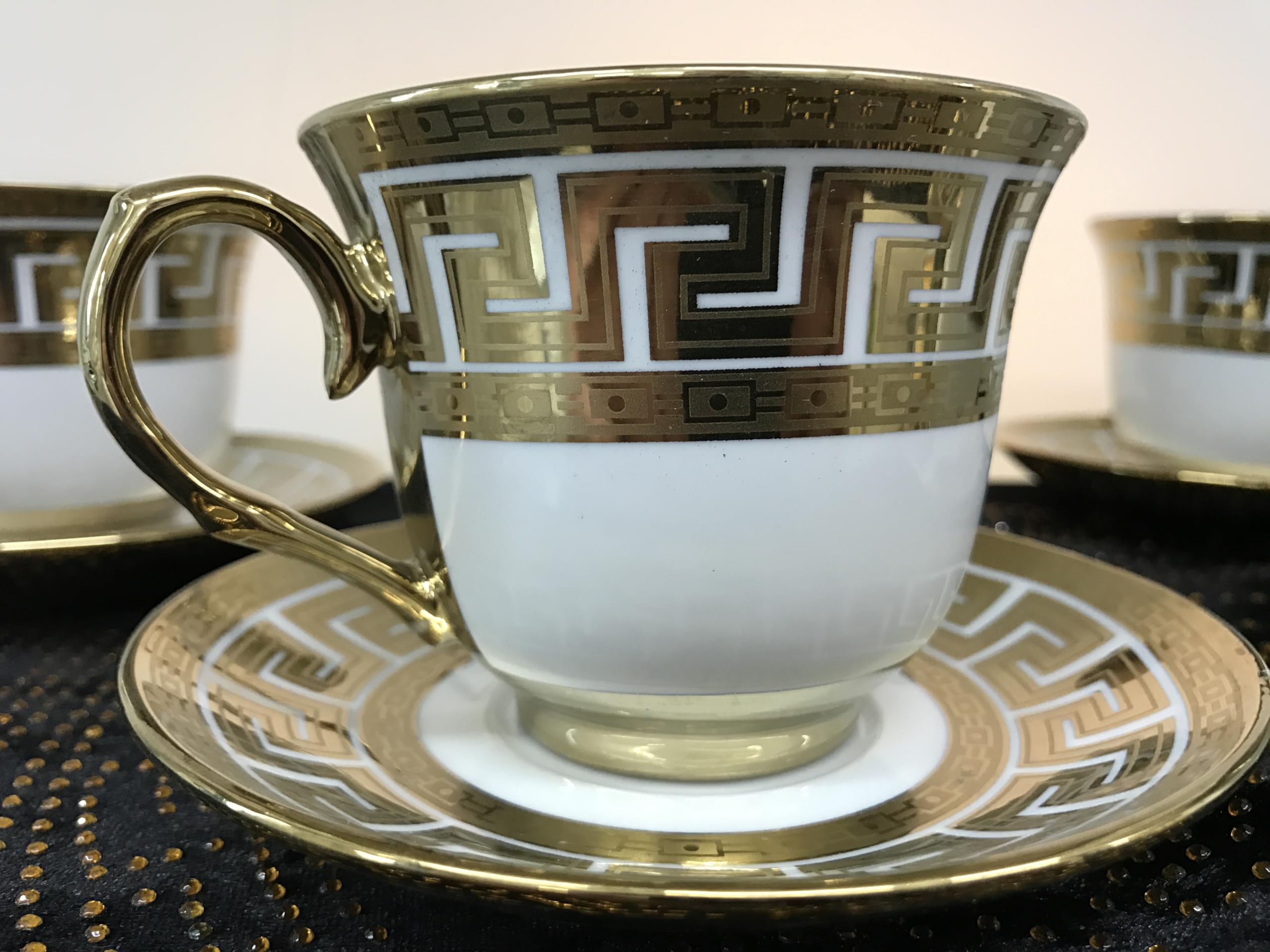 Porcelanowy serwis do kawy, zestaw filiżanek do kawy dla 6 osób, 13-częściowy zestaw filiżanek do kawy, latte cappuccino, metalowy stojak, Meduza Meander, 6 x filiżanki + 6 x spodek