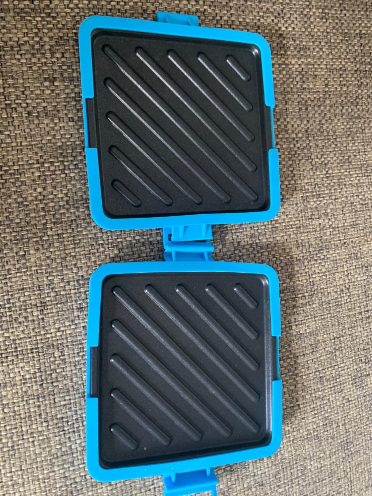 Toaster,Microwave Toaster, Sandwich Maker, Panini Maker, Dishwasher Safe,NO Electricity,Wireless