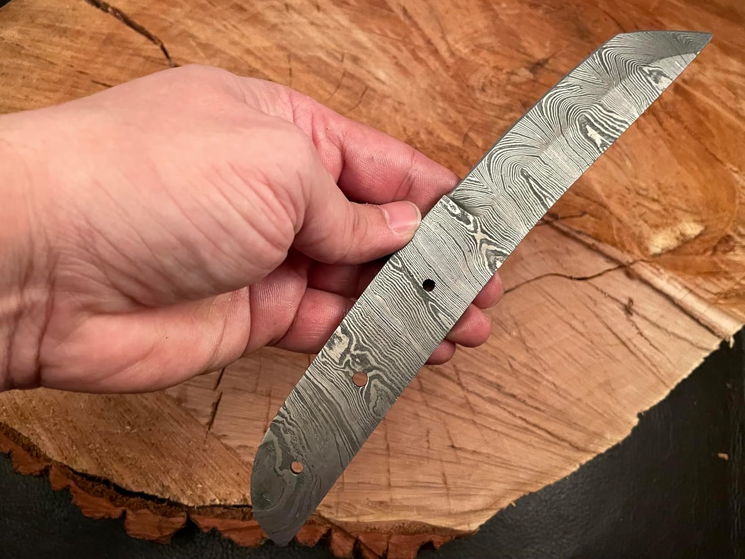 Handmade Tanto Knife Blank – Damascus Steel, Sharp Heat-Treated Blade, Full Tang, One-Piece Forged, 8.25" Overall Length – Ideal for Custom Knife Making (B21)