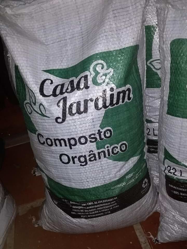 Composto Orgânico 22 L 10 kg