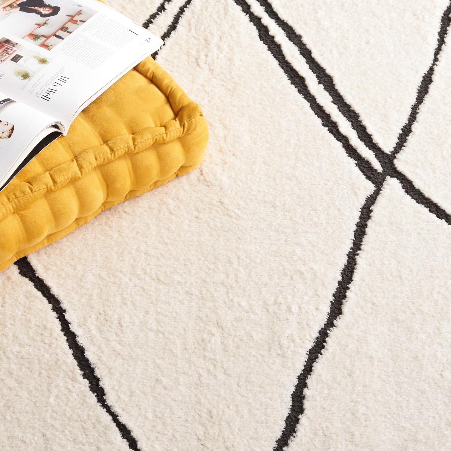 SAFAVIEH Melody Collection Runner Rug - 2'2" x 8', Ivory & Black, Moroccan Boho Design, Non-Shedding & Easy Care, Ideal for High Traffic Areas in Living Room, Bedroom, Dining Room (MEL104A-28)