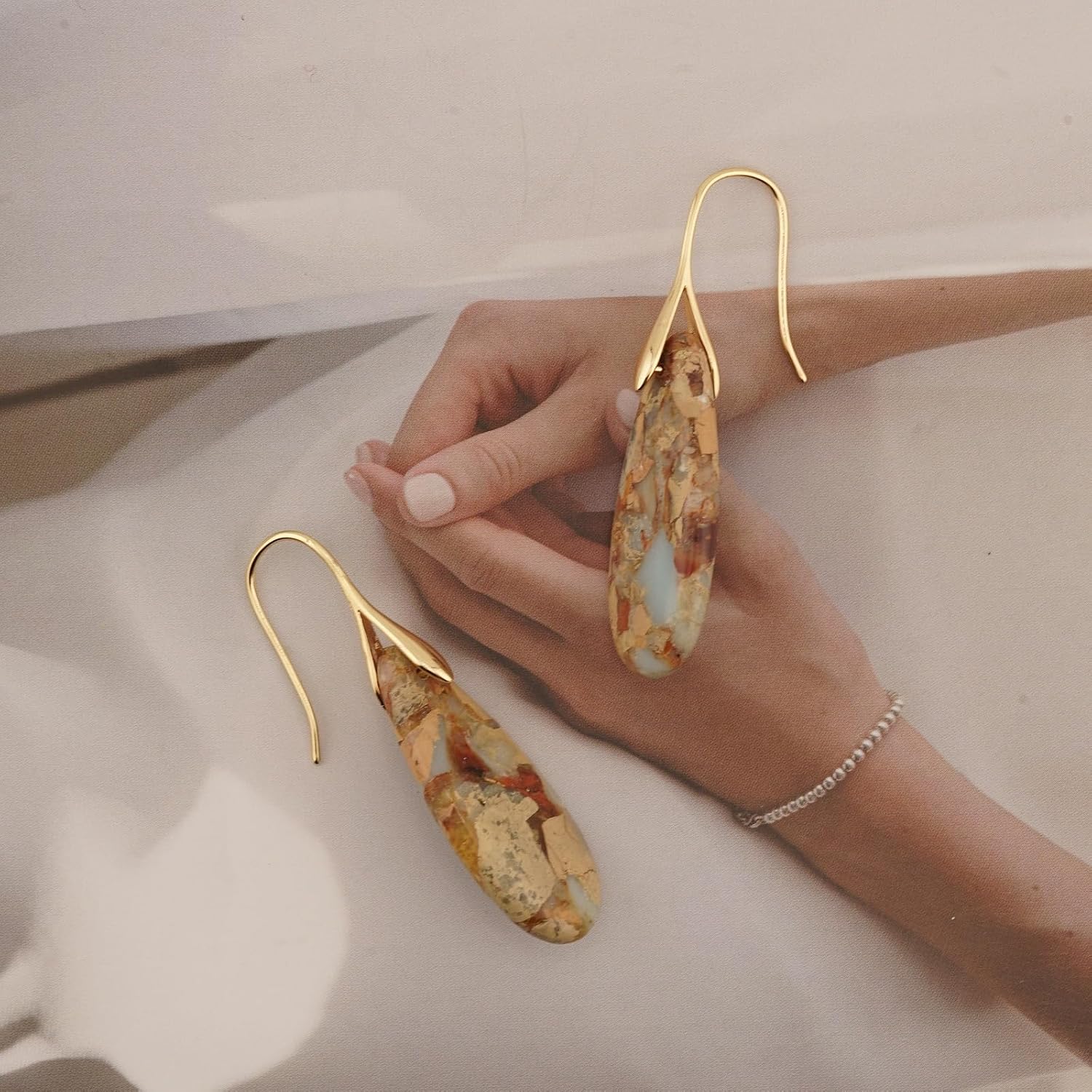 Sriomu Natural Healing Stone Fishhoop Dangle Drop Earrings Statement Gold silver earrings