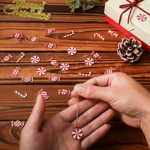 Miniatura 7 de Kajaia 60 dijes de Navidad con colgante de bastón de caramelo para hacer joyas, dijes de esmalte de Navidad de aleación, dijes de vacaciones para