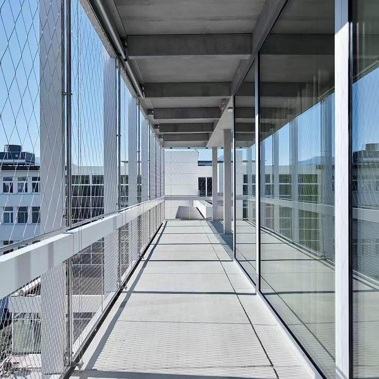 Metal Woven Mesh Impact Resistant and 304 Stainless Steel Rope Net Architectural Stair Protection Mesh