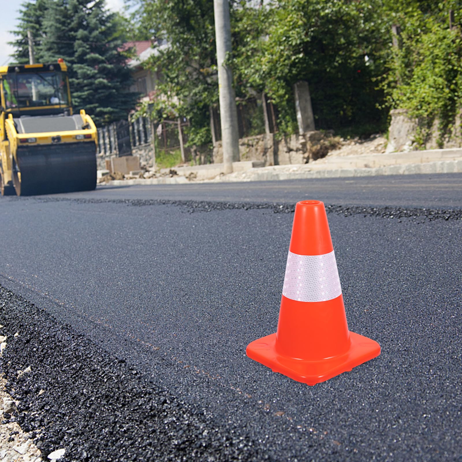 Conos con Collar Reflectante Naranjas de Plástico de Seguridad Vial Resistentes al Paquete de 3 Unidades para Proyectos de Seguridad y Respuesta de Emergencia
