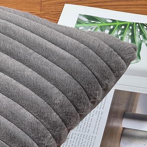 Miniatura 8 de Juego de 2 fundas de almohada de 20 x 20 pulgadas, fundas decorativas de piel sintética para cama, funda de almohada suave y esponjosa con respaldo