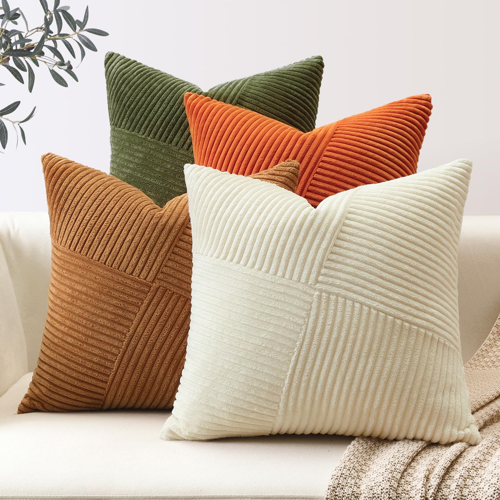 OTOSTAR Lot de 4 housses de coussin décoratives carrées en velours côtelé doux de style rustique de style rustique - Mélange d'automne pour canapé, chambre à coucher, salon, 61 x 61 cm, vert olive