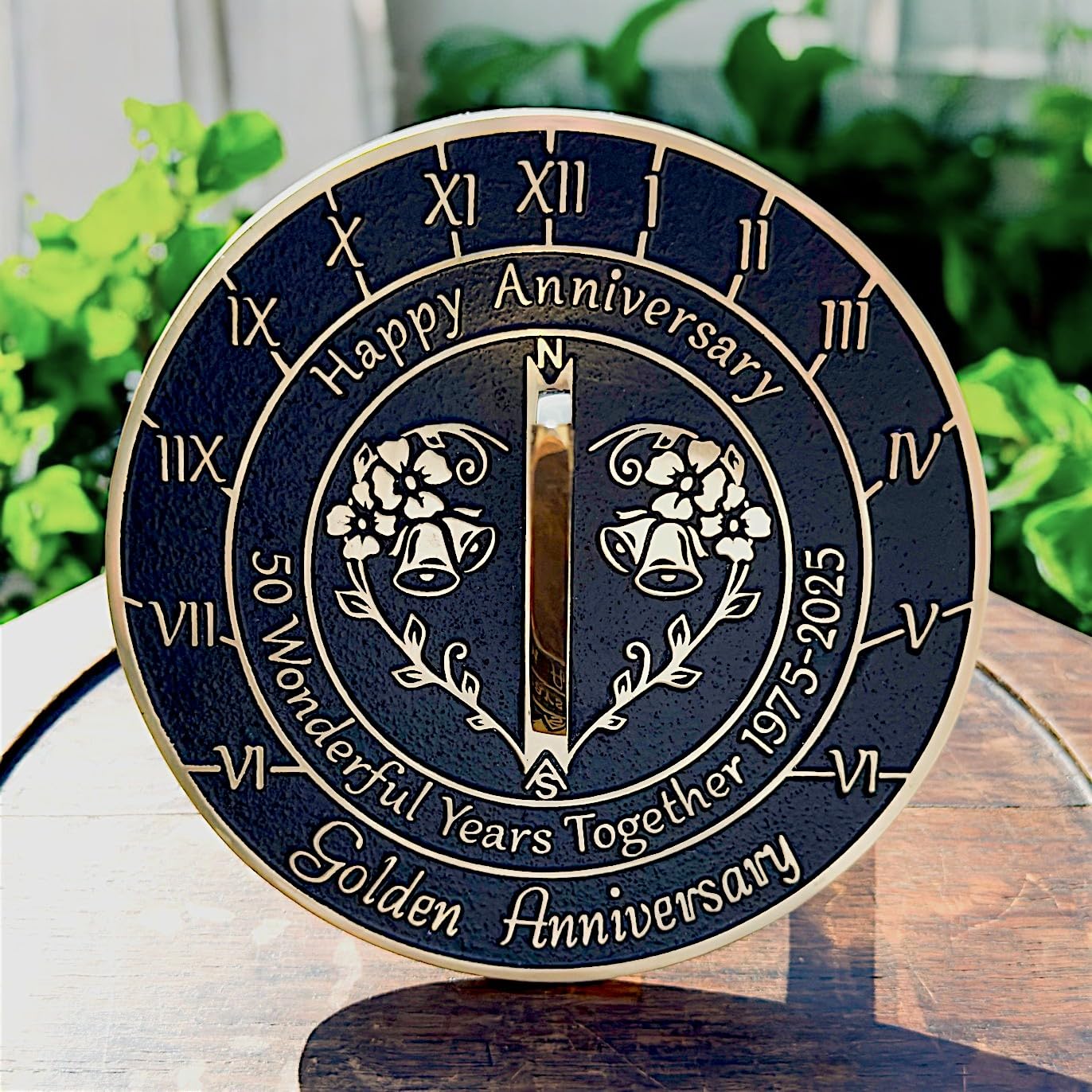 Meridiana regalo per anniversario per il 50° anniversario di matrimonio d'oro nel 2025, decorazione per la casa in metallo riciclato o idea regalo per il giardino, fatta a mano nel Regno Unito per