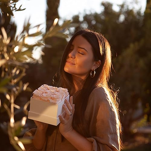 Miniatura 5 de Fleur de Zen Forever Roses in a Box  Rosas reales de primera calidad que duran un año  Rosas frescas para entrega Prime  Entrega de flores