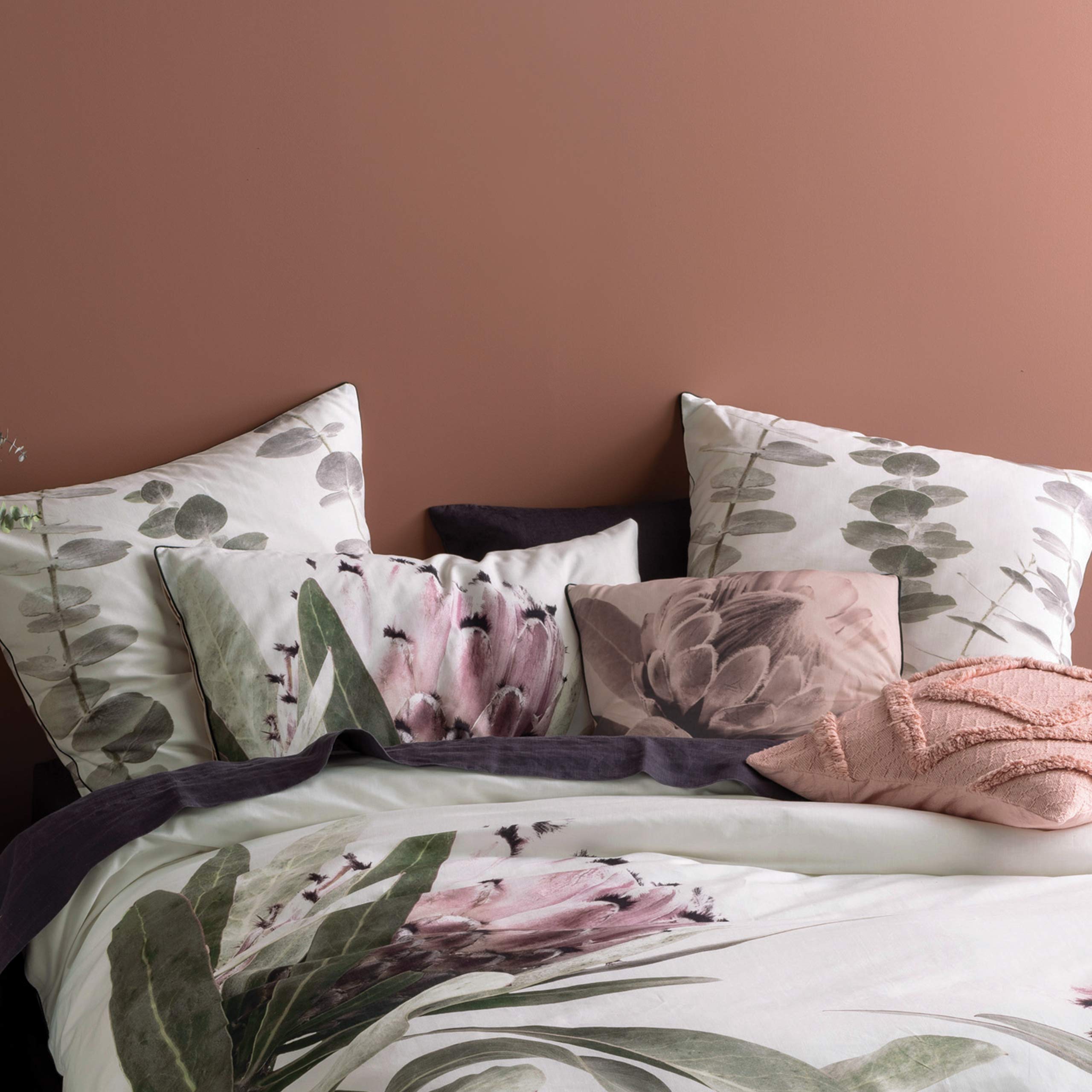Make It A Home Grandiflora Pillowcase Set - Multi