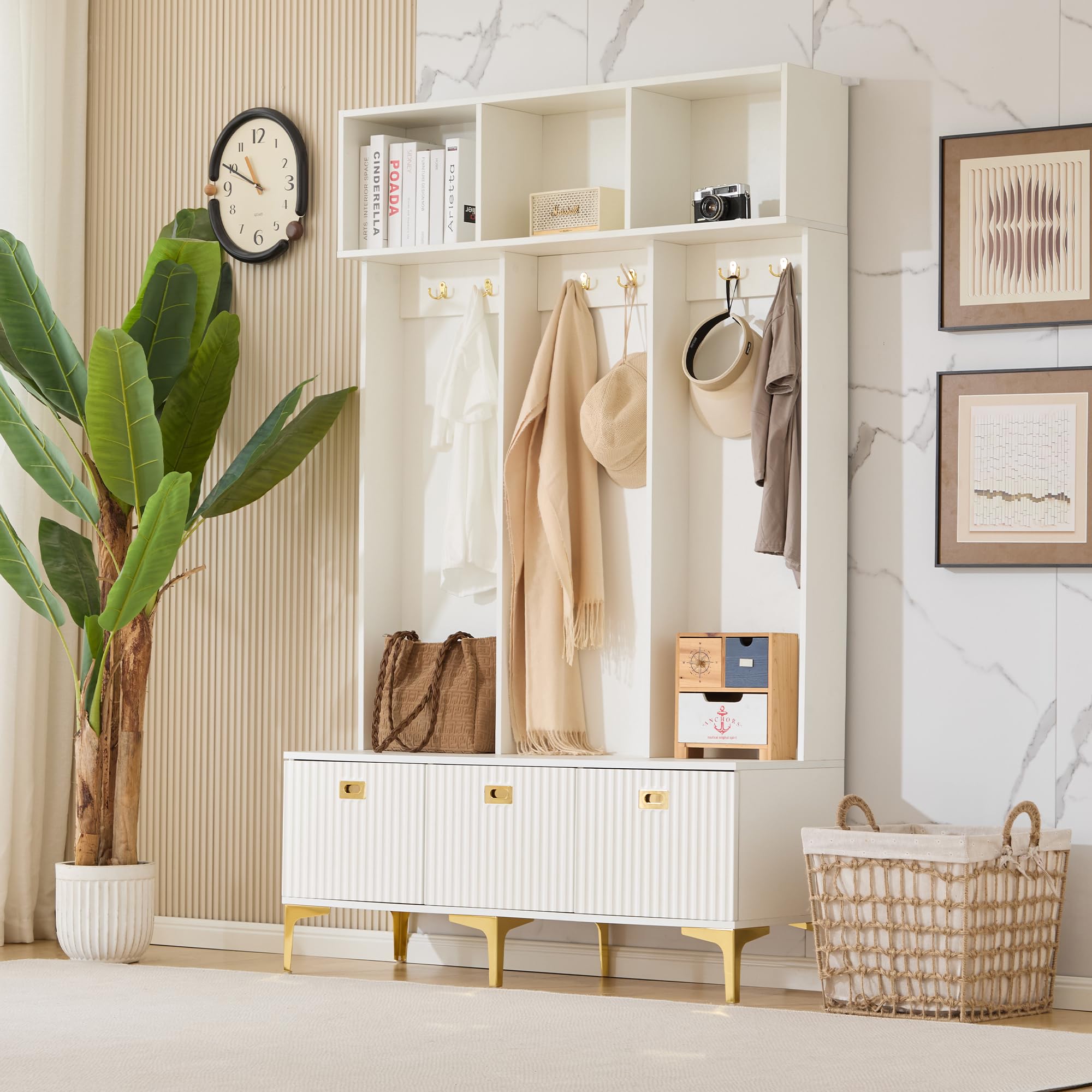 SUKY Set appendiabiti con panchina, bianco, 120 x 23,5 x 191,5 cm, multifunzionale, portaoggetti aperto, 6 ganci e piedi dorati, adatto per corridoio, soggiorno