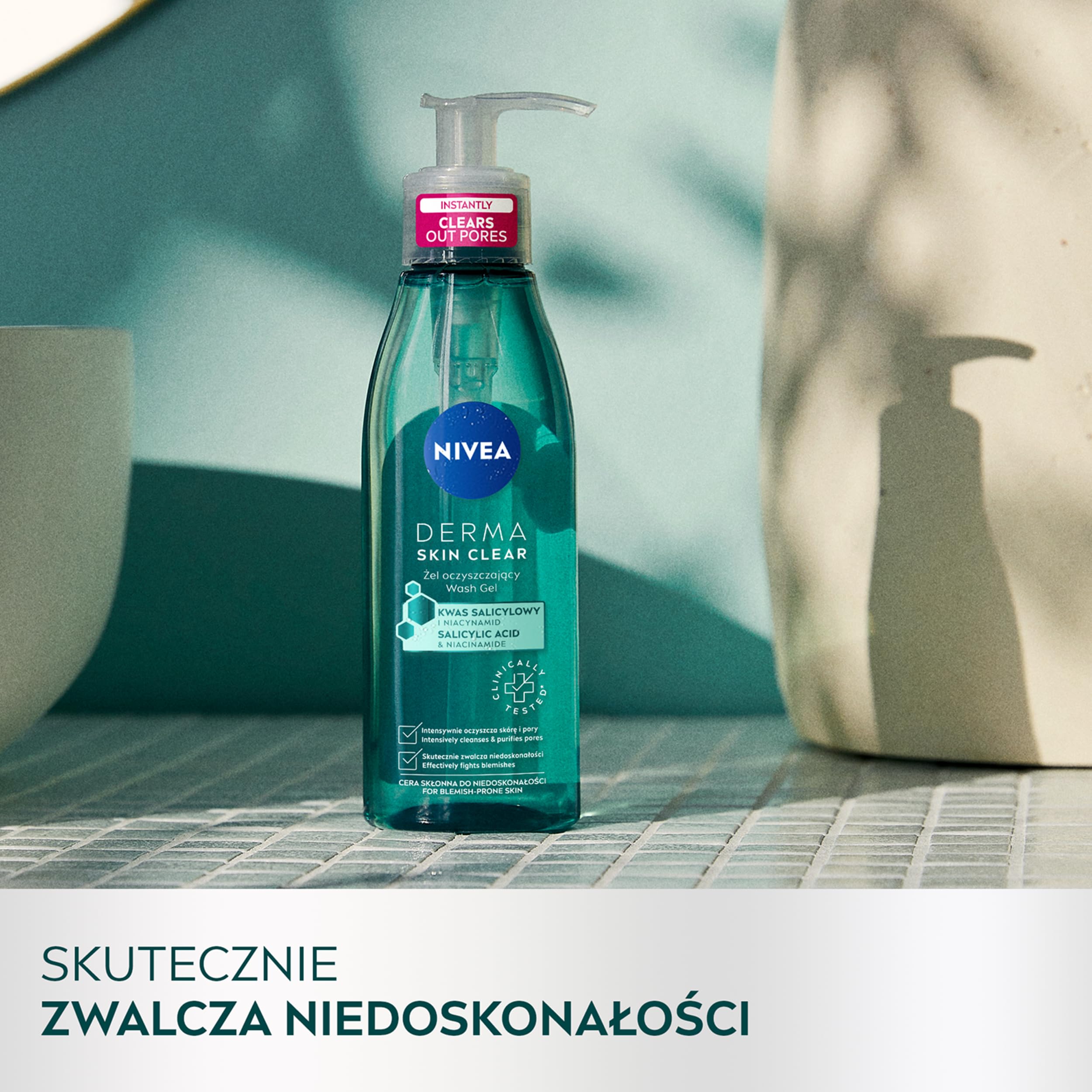 NIVEA Derma Skin Clear Oczyszczający żel do mycia twarzy 150 ml
