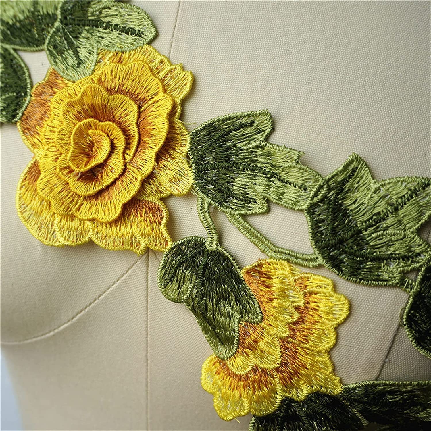 Aplikacje z tiulu, Aplikacja z koronki haftowanej naszywka koronkowa 14x39 cm żółta na suknię ślubną
