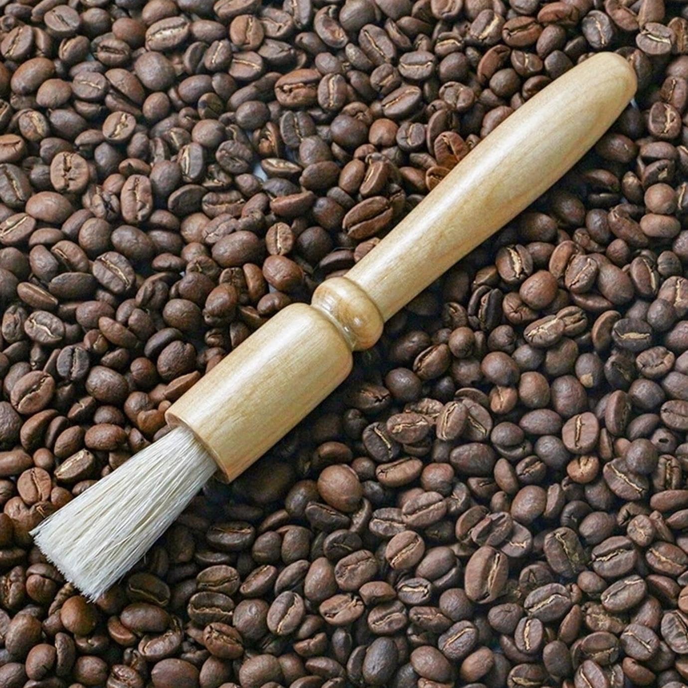 Spazzola per macchina da caffè con manico in legno e setole naturali