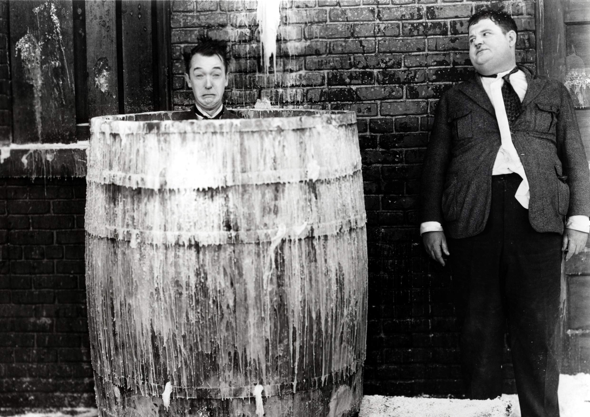 Boblet Posters White And Black Laurel & Hardy #4 Classic Comedy A4 Unframed Black And White Film Cinema Movie Star Poster Famous Hollywood Funny Picture Bedroom Artwork Print Photo Wall Decoration Reprint