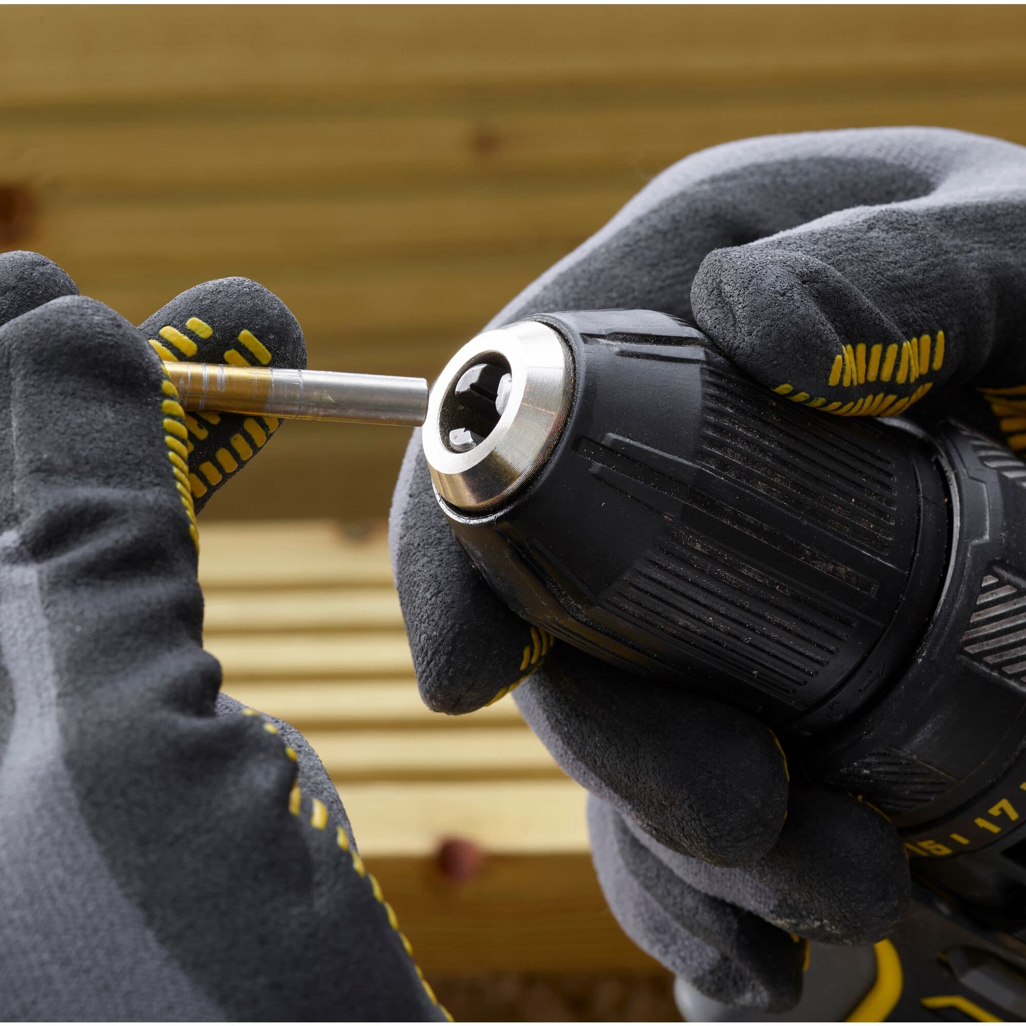 Stanley SCD700B-TR 18V V20 Kömürlü Matkap, Bataryasız