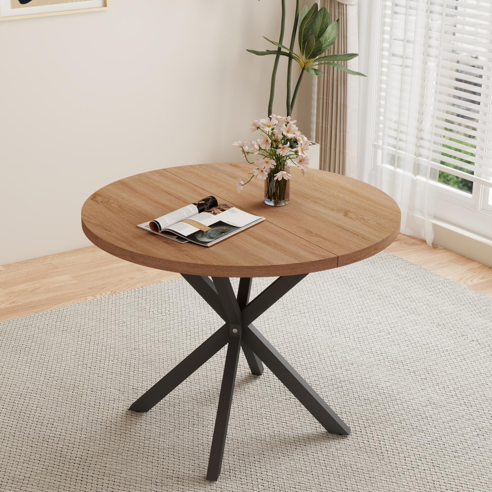 Essgruppe, Runder Esstisch (100 cm) + 4 Esszimmerstühle aus Lammfell-Imitat — Bietet Platz für 4–6 Personen (Dunkelbraun + Weiß)