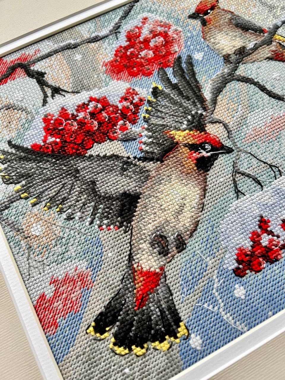 RIOLIS Kit Ricamo A Punto Croce "Uccelli Sul Ramo" 35x15cm - Set Completo Con Schema, Fili E Istruzioni Per Ricamare - 6