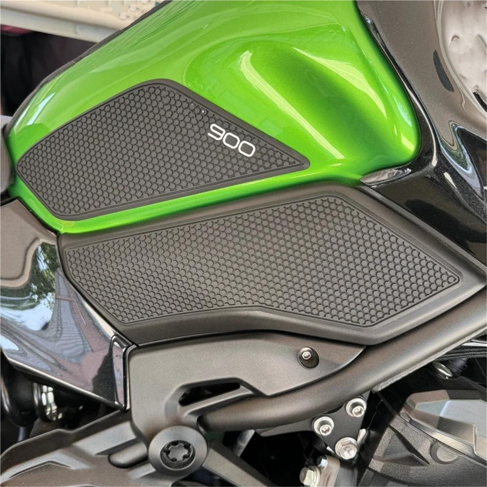 Tankschutz Motorrad Tankaufkleber Für Z900 Für Z 900 SE Für Z900SE, 900SE (2017–2025) Gummi Antirutschpad Seitenschutzaufkleber Motorrad Tankaufkleber Tank Pad Aufkleber(Schwarz 1)