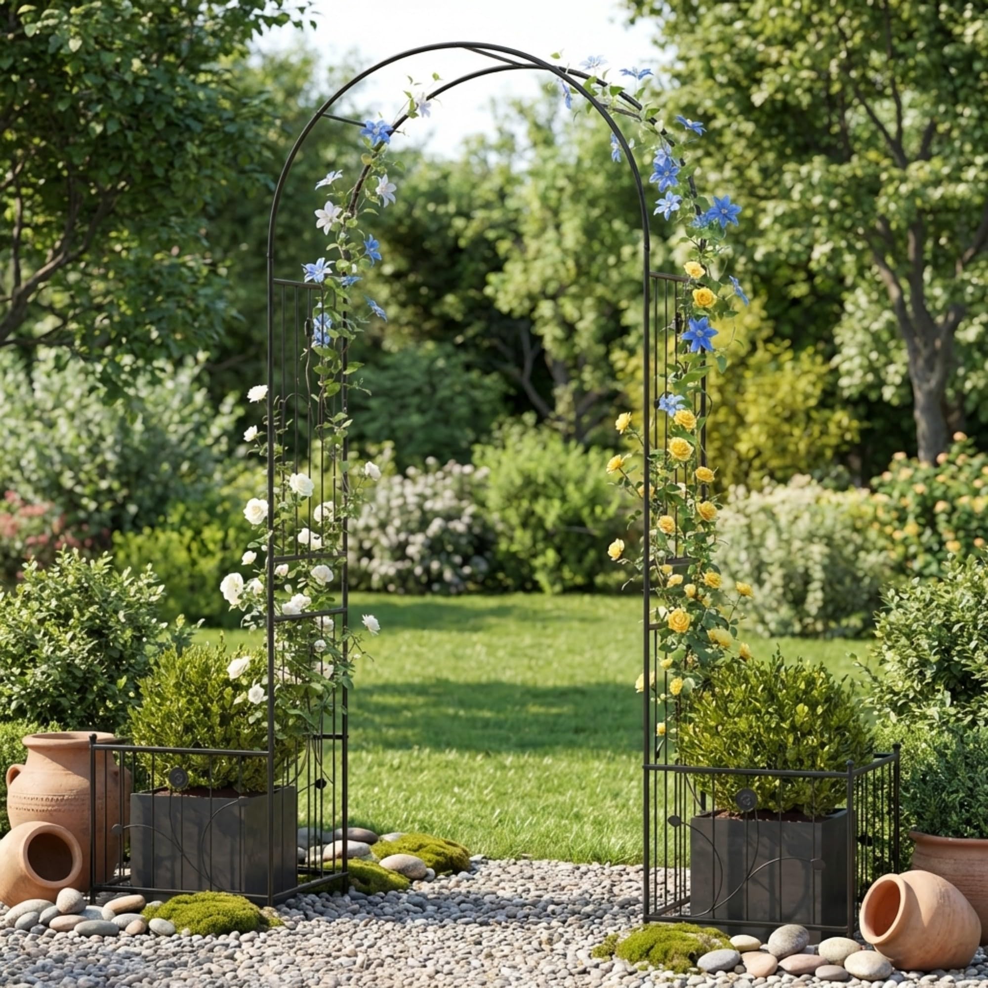 GYMAX Arche de Jardin avec 2 Jardinières, Treillis Métallique avec Pique pour Plantes Grimpantes & Rosiers, Arche de Rose avec bac à Fleurs, pour Mariage, Pelouse, Arrière-Cour