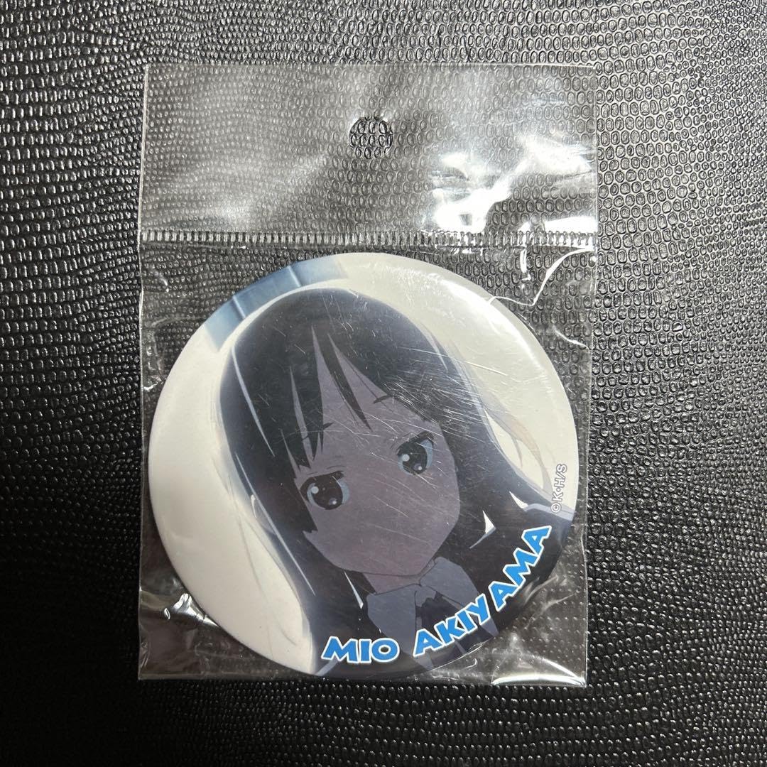 けいおん　秋山澪 澪ちゃん 限定デカバッチ 缶バッジ Amazon.co.jp: 秋山澪 澪ちゃん 限定デカバッチ 缶バッジ : ホビー