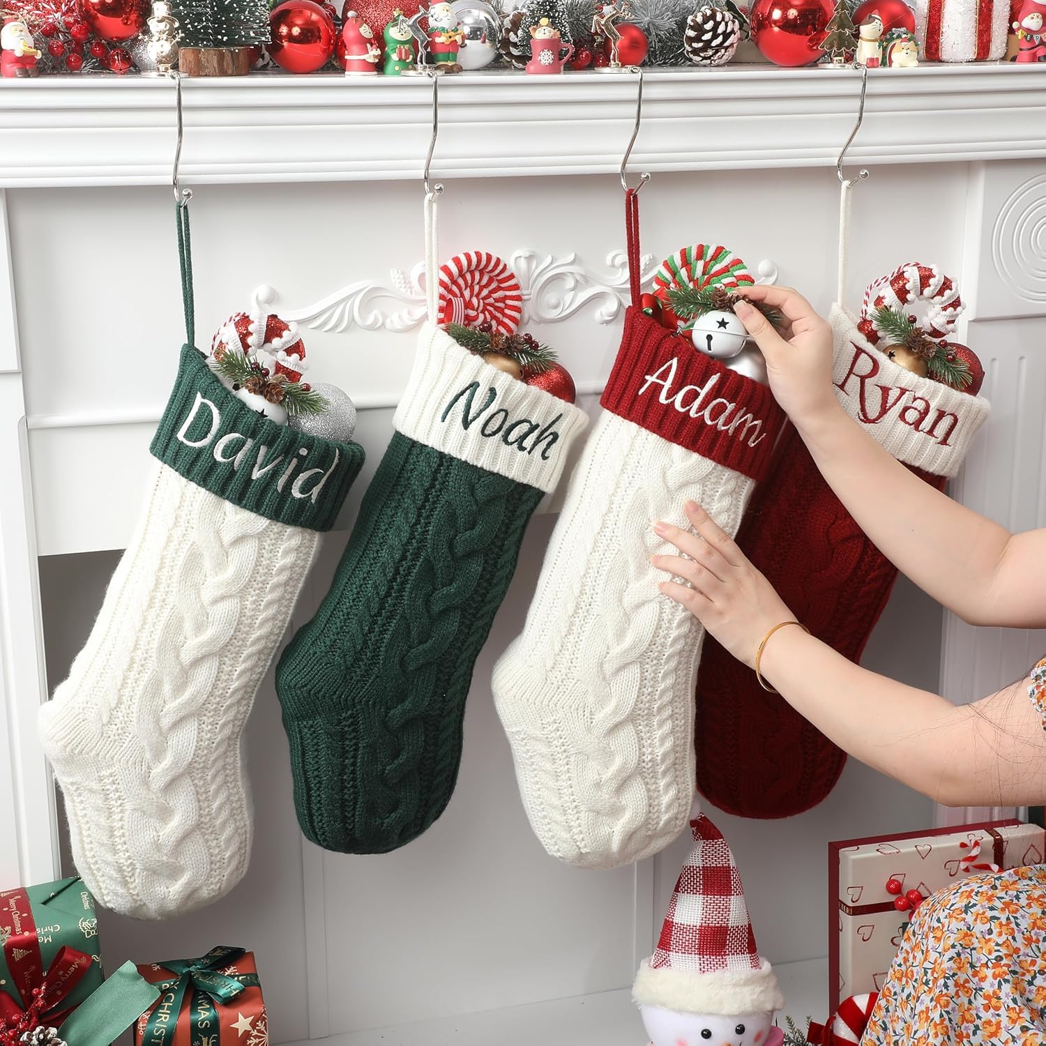 Personalisierte Weihnachtsstrümpfe, 45,7 cm, große benutzerdefinierte Socken mit gesticktem Namen, gestrickter Weihnachtsstrumpf für Kinder, Urlaub und Familie, Socke für Kamin, Weihnachtsfeier