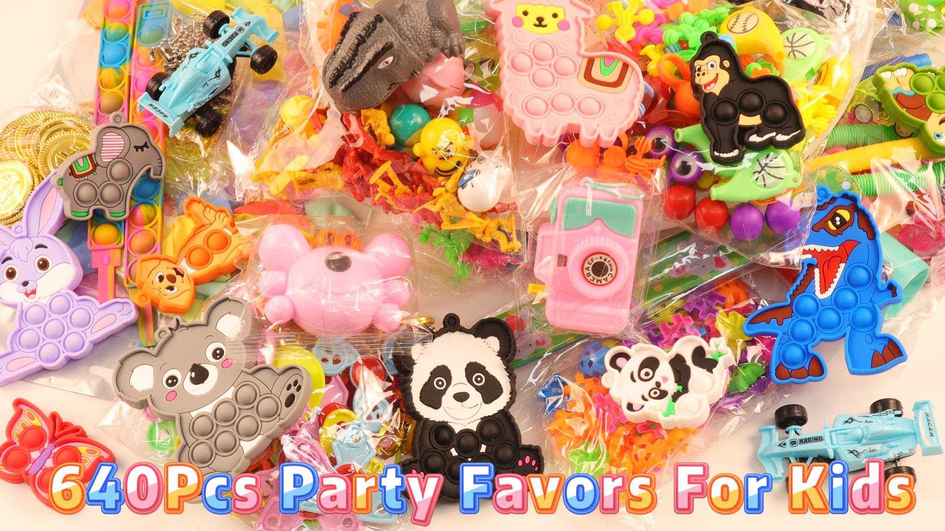 Amazon.com: Kiss Monkey 640 PCS Prize Treasure Box Toys for