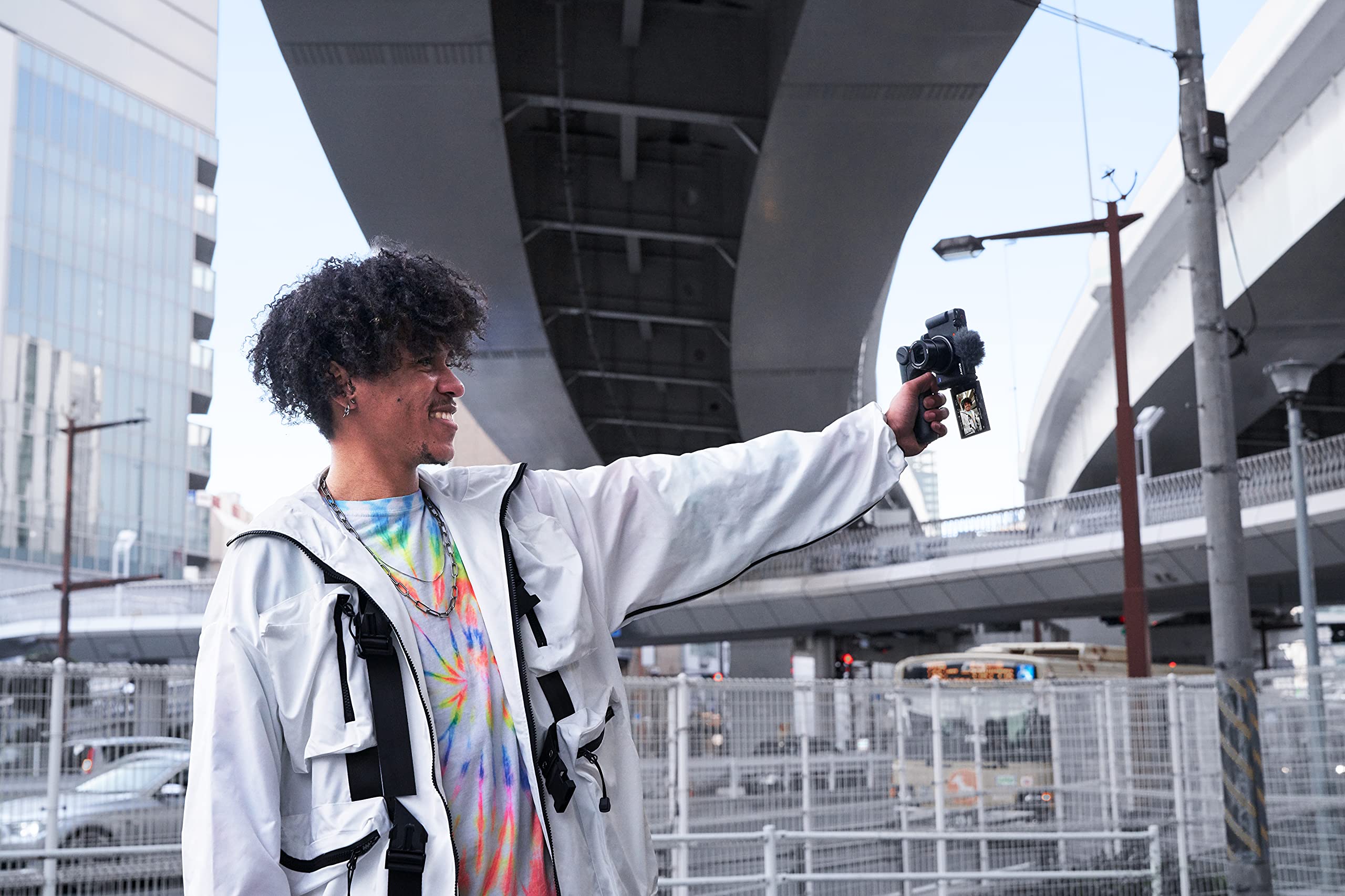 Sony Vlog Camera Fotocamera Digitale Con Schermo LCD Direzionabile E Video 4K, Nero