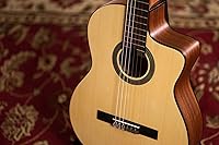 Vista 8 de Cordoba C1M-CE - Guitarra clásica electroacústica con cuerdas de nailon, Serie Protégé, Natural