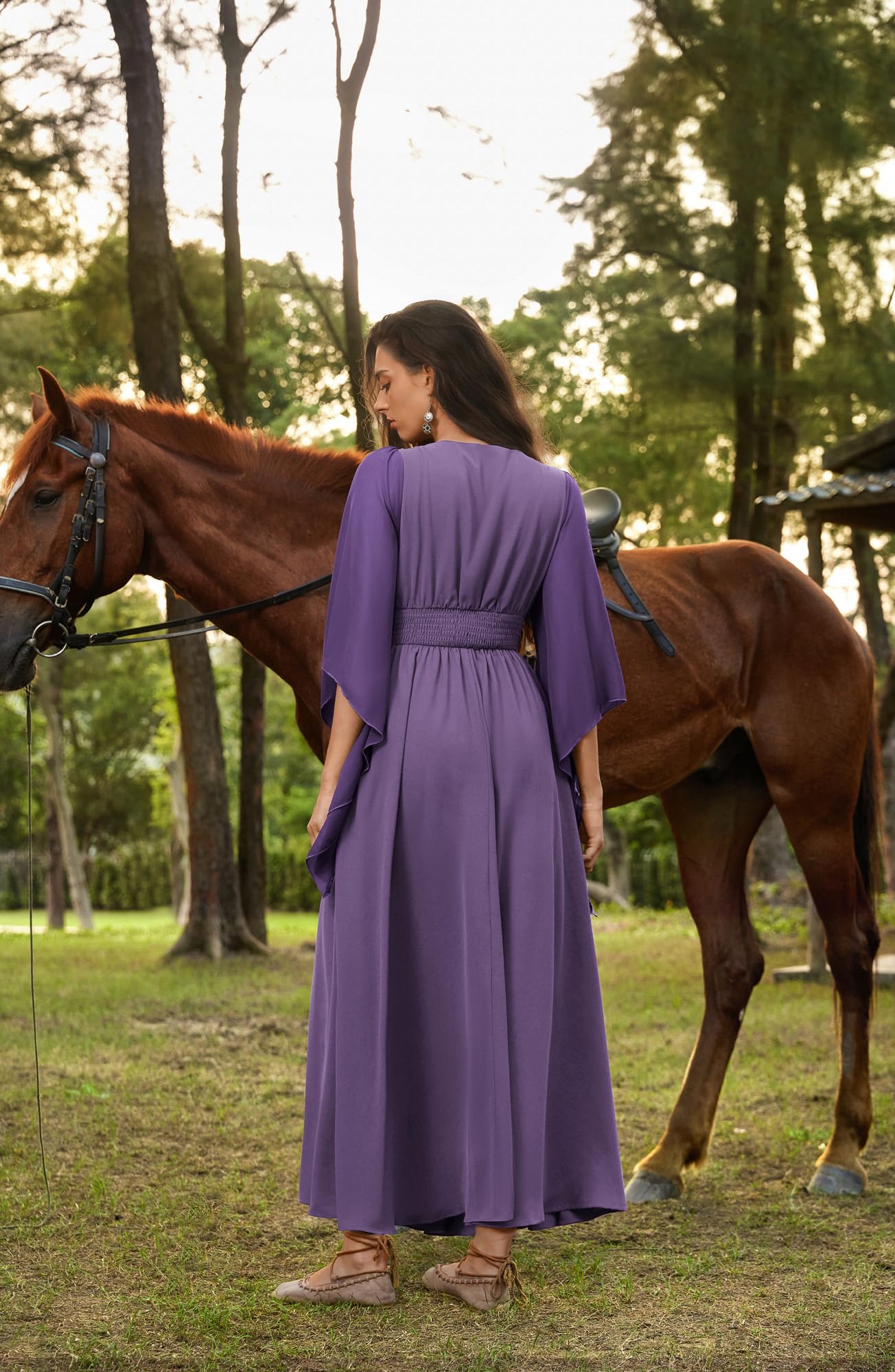 SCARLET DARKNESS Robe Renaissance à lacets 3/4 avec manches cloches fendues sur le devant, robes maxi médiévales à smocks pour femme