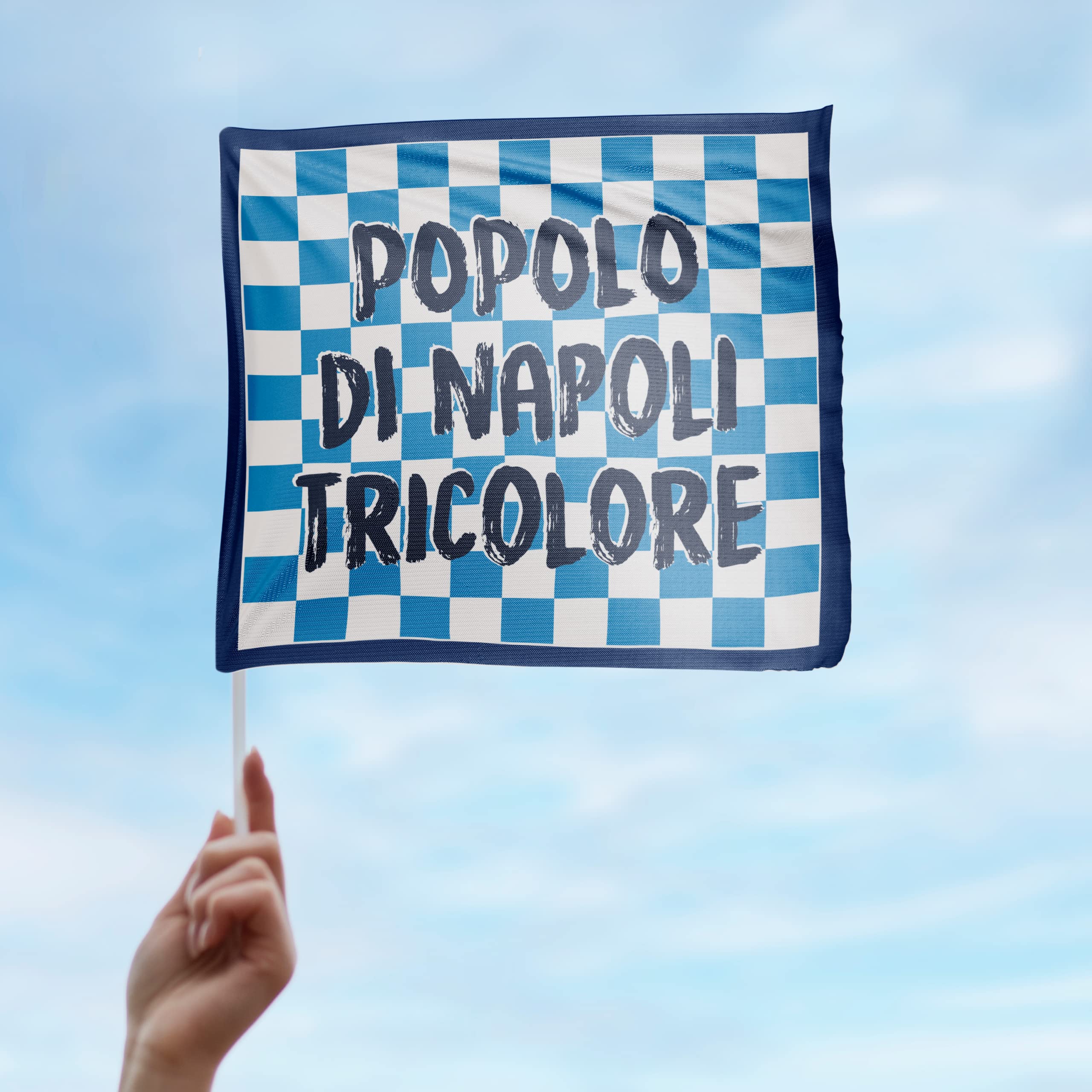Bandiera 4° Scudetto Popolo di Napoli - Bandiera "A Scacchi" 60x60 cm - Gadget 4° Tricolore - Regalo Tifoso Calcio