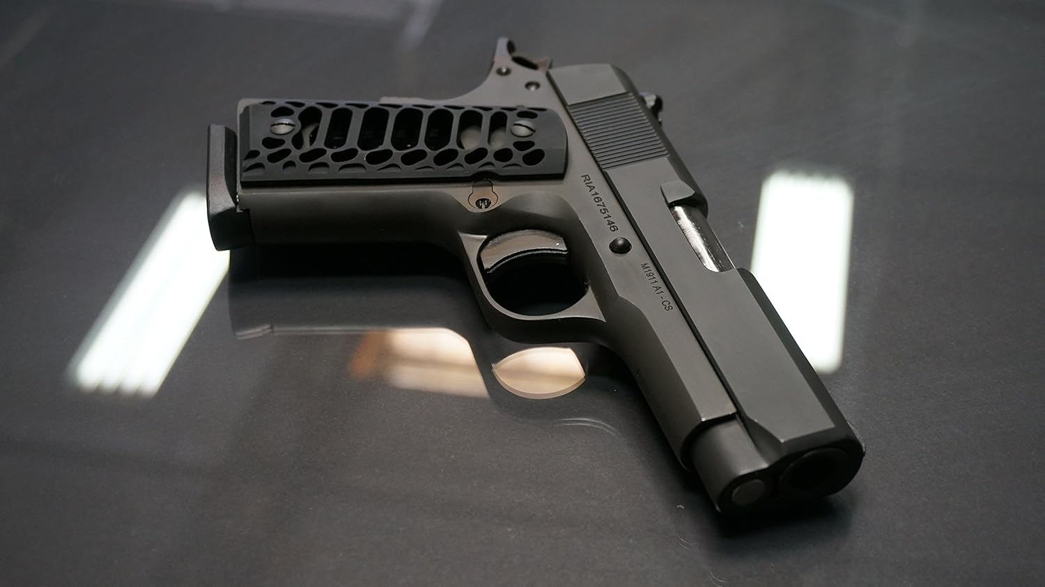 1911 Compact Officer Grips Colt Defender Cobra Skeleton Black Finish Colt Rock Island para Springfield