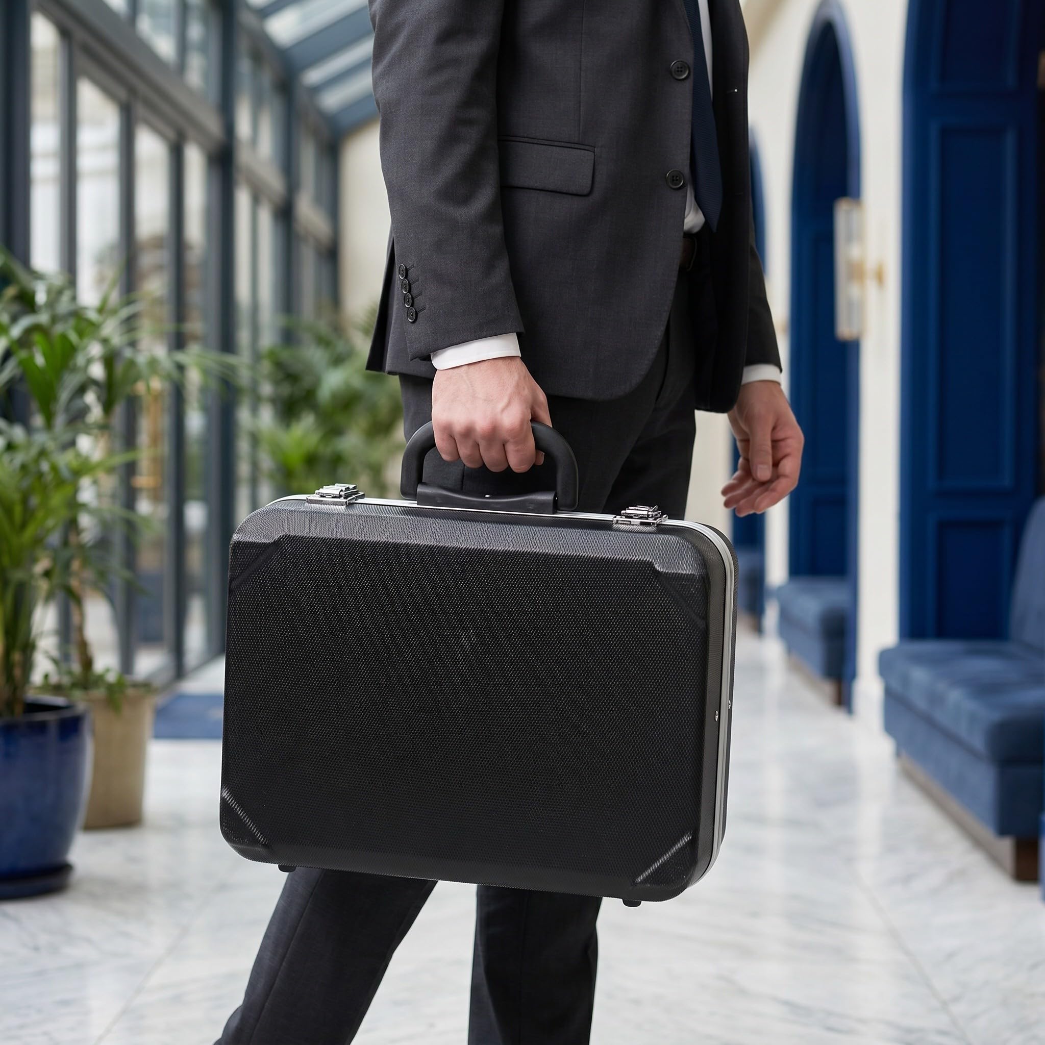 Toddmomy Custodia rigida tascabile per tromba - Custodia protettiva impermeabile in ABS con maniglia per strumenti musicali in ottone - Ideale per trasportare e organizzare gli accessori