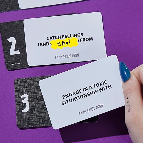 Miniatura 5 de Hasbro Gaming Juego de secuestro de leche con tenedor para adultos solamente, un juego de fiesta para adultos de elecciones cuestionables