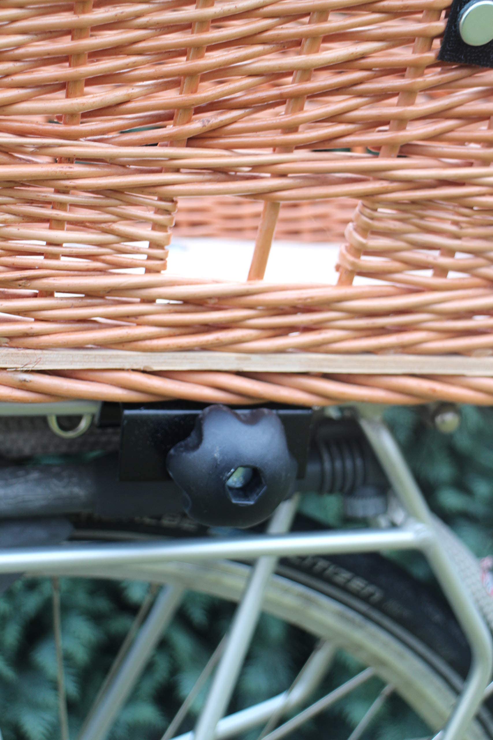 Marcus Hundefahrradkorb XL für Gepäckträger aus Weide mit Metallgitter und Kissen Gepäckträgerkorb Einkaufskorb Katzenkorb Weidenkorb Hundekorb