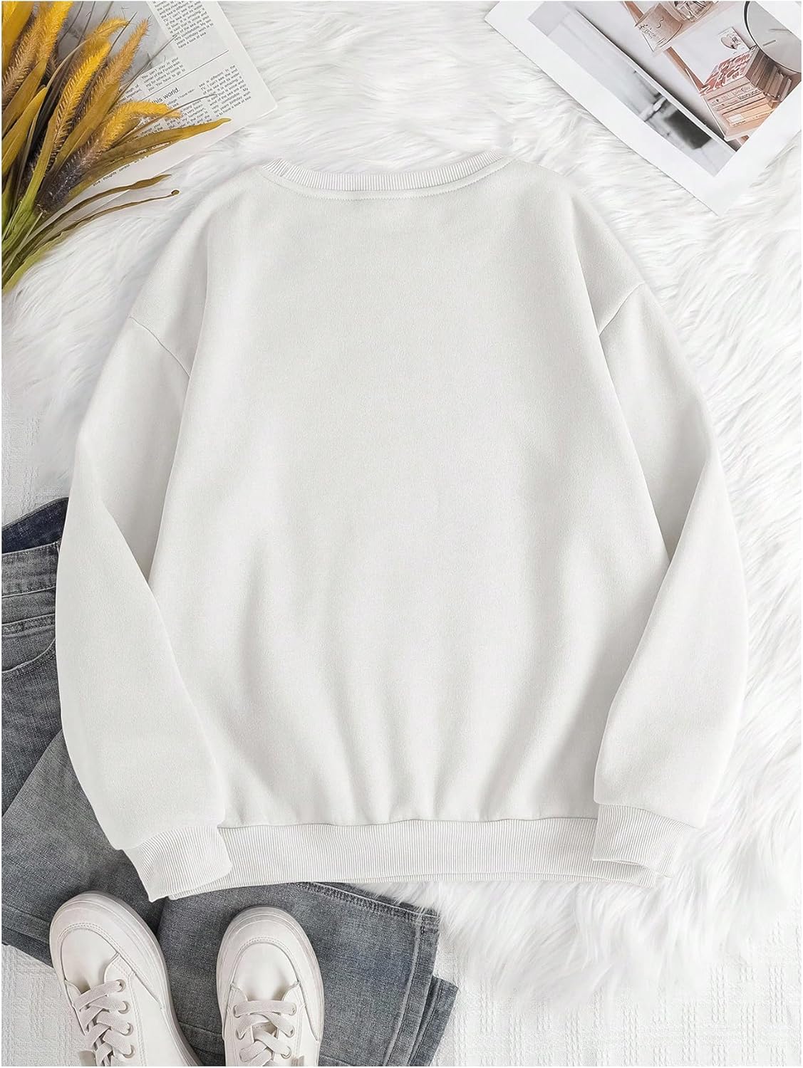 SOLY HUX Women's Graphic Crewneck Sweatshirt Drop Shoulder Long Sleeve Pullover Fall Clothes - Image 3