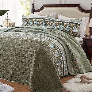 LEAONME 2 Pieces Twin Size Quilt Set Olive Green Bohemian Bedspread Coverlet Lightweight Microfiber Bedding Set 68x86 Inch Bed Cover for All Seasons (1 Quilt, 1 Pillow Sham)