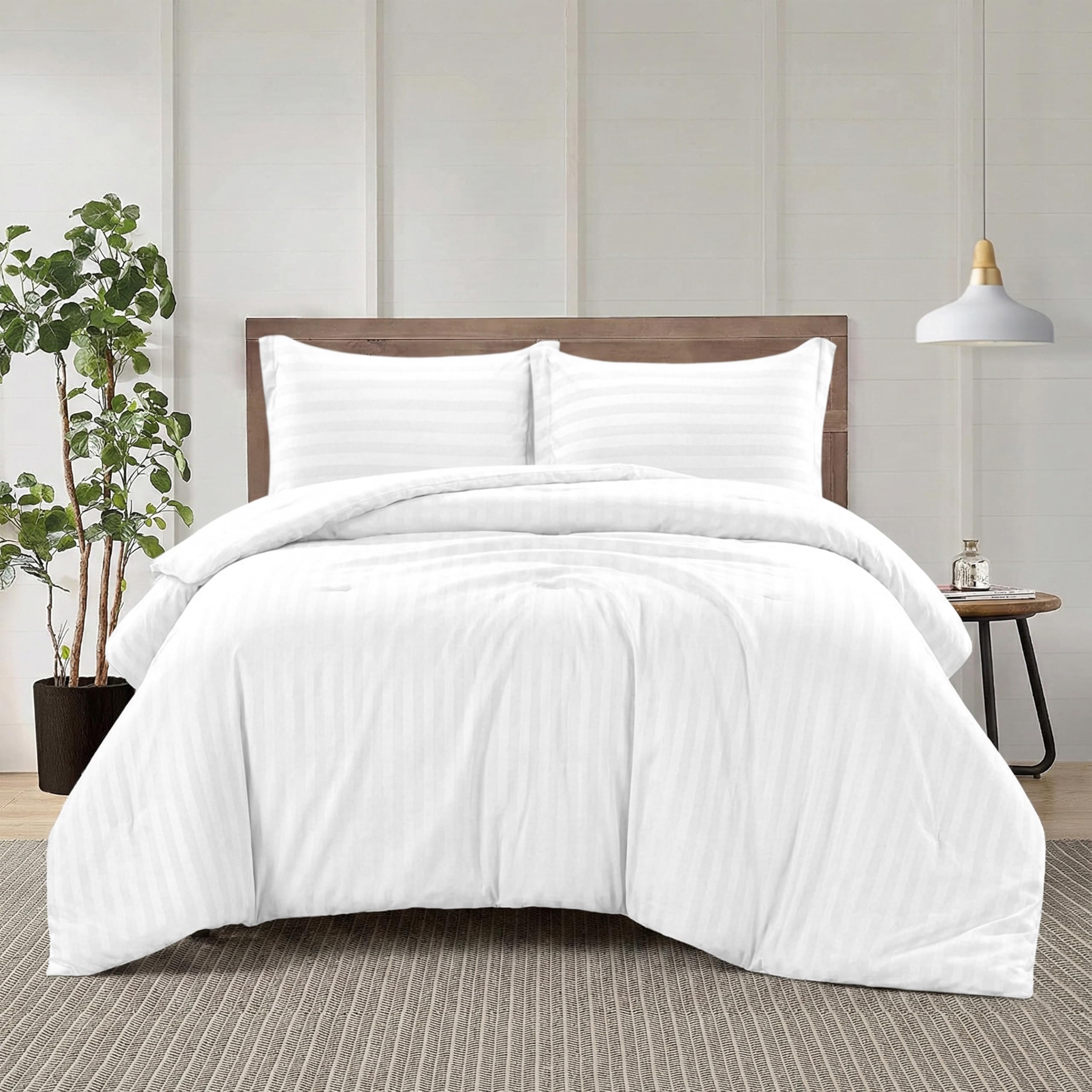 Hotel Duvet Cover Stripe 220x240cm King Size 3 Pcs Set - 1 Duvet Cover 220x240cm (Without Filling) - 2 Oxford Pillow Cases 48x74+5cm - Premium Quality Microfiber Stripe Duvet Cover set (White)