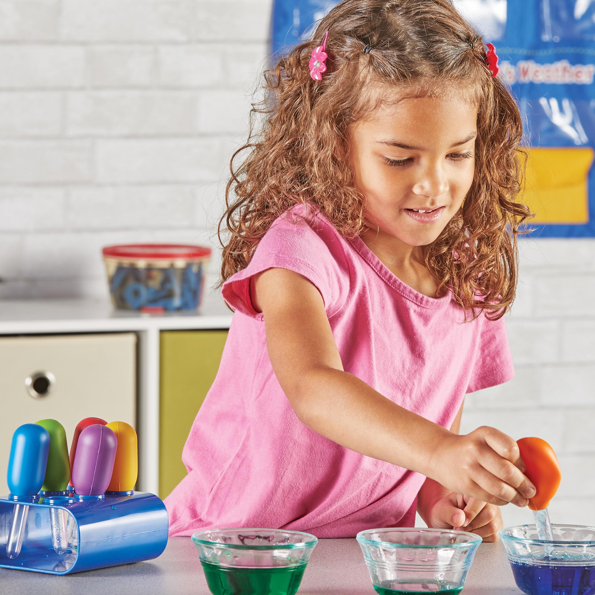 Learning Resources Compte-Gouttes Géants – Pipettes Montessori avec Support – Jeu Sensoriel Motricité Fine – Dès 3 Ans