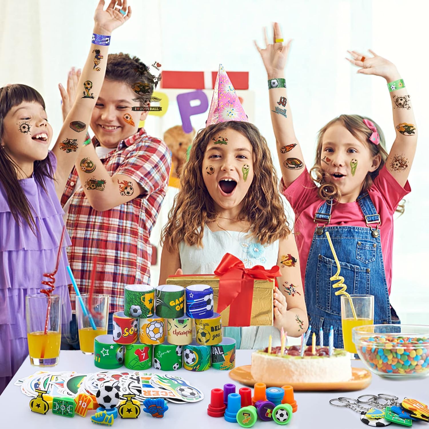 108Pcs Soccer Party Favors Soccer Stamps Slap Bracelets Keychains Rings Stickers Temporary Tattoos for Kids Birthday Party Supplies, Sports Party, Carnival Prizes, Prize Box Gift, Pinata Goodie Bag