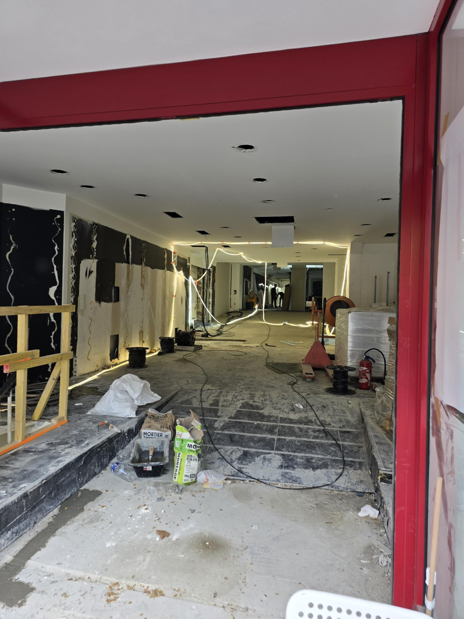 LWK Ruban LED de chantier à brancher 25M 590LM 5K IP65