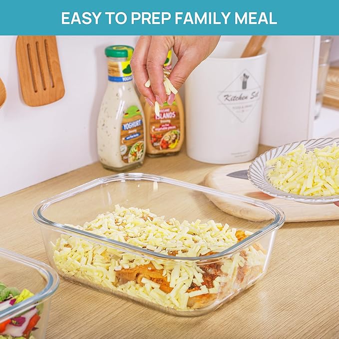 Featuring a capacity of 22 ounces, these containers are suitable for portion-controlled meals, making them ideal for meal prepping and managing food intake. The set also includes two larger containers with a capacity of 76.4 ounces each, allowing for storage of larger food items or bulk meal preparation. This variety in sizes supports different meal sizes and storage preferences.