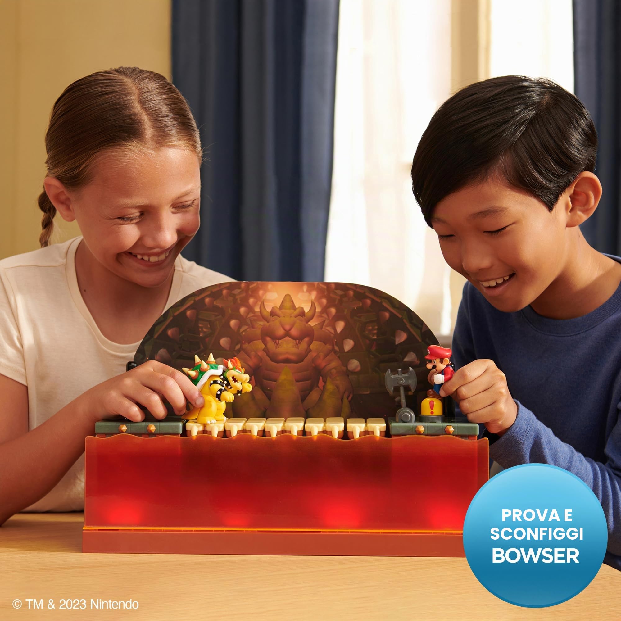 Nintendo - Playset Battaglia di Bowser deluxe con personaggio di Bowser alto 8 cm. Estremamente dettagliato, un'ambientazione perfetta per sconfiggere Bowser