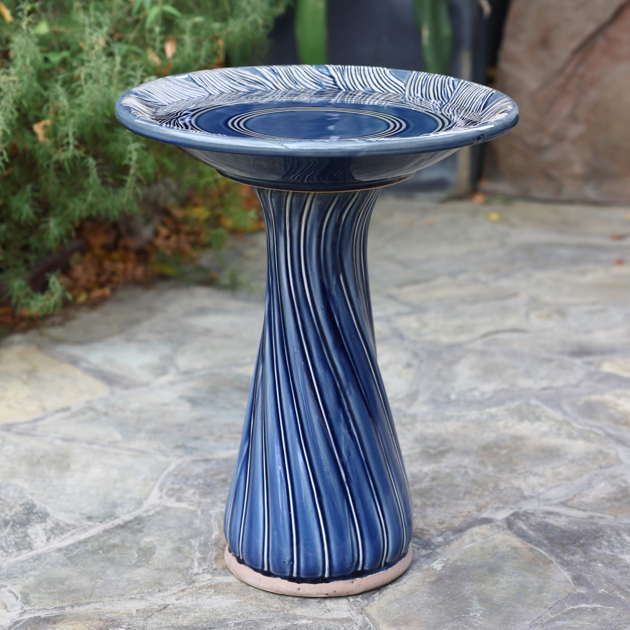 LuxenHome Ceramic Bird Bath