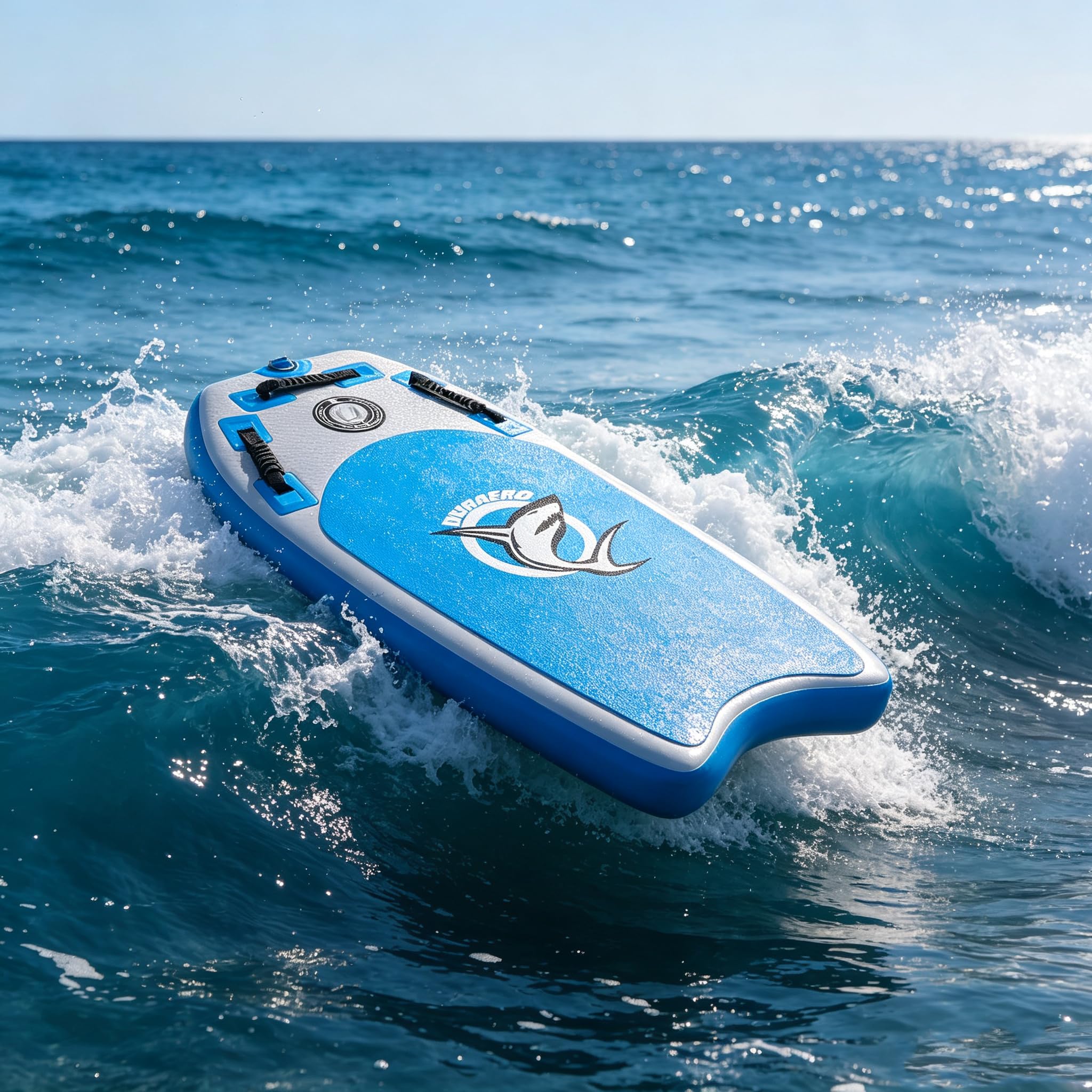 Bodyboard hinchable 105 x 53 x 10 cm, 3 asas para un mejor control, 2 aletas laterales para mayor estabilidad, superficie antideslizante EVA, incluye correa de seguridad, bomba y bolsa de transporte
