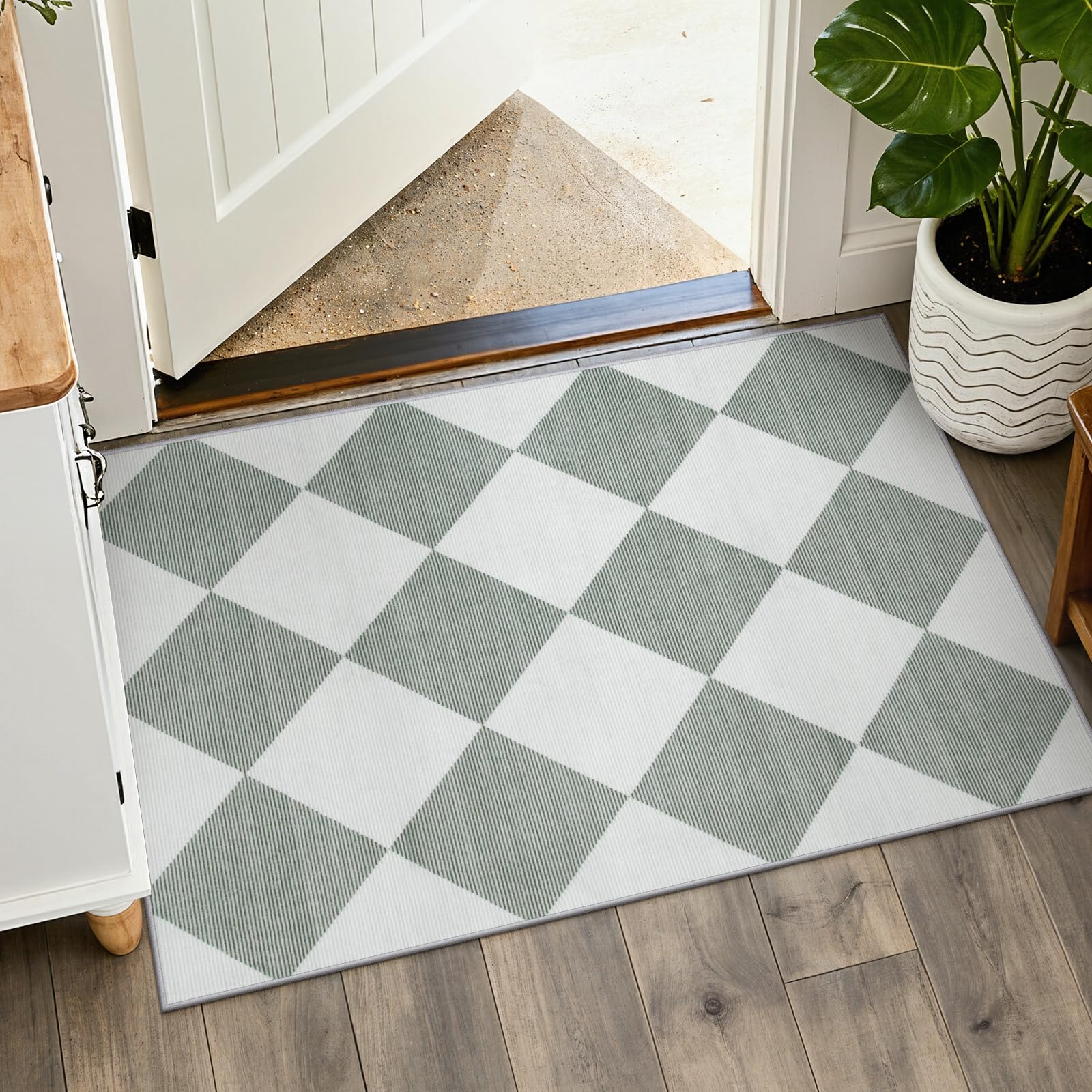 Beeiva Checkered Print Indoor Door Mats for Entryway, 2x3 Washable Bathroom Rug Non Slip Soft Small Rug for Bedroom Ultra Thin, Moroccan Trellis Carpet for Laundry Kicthen Decor (Green/White)