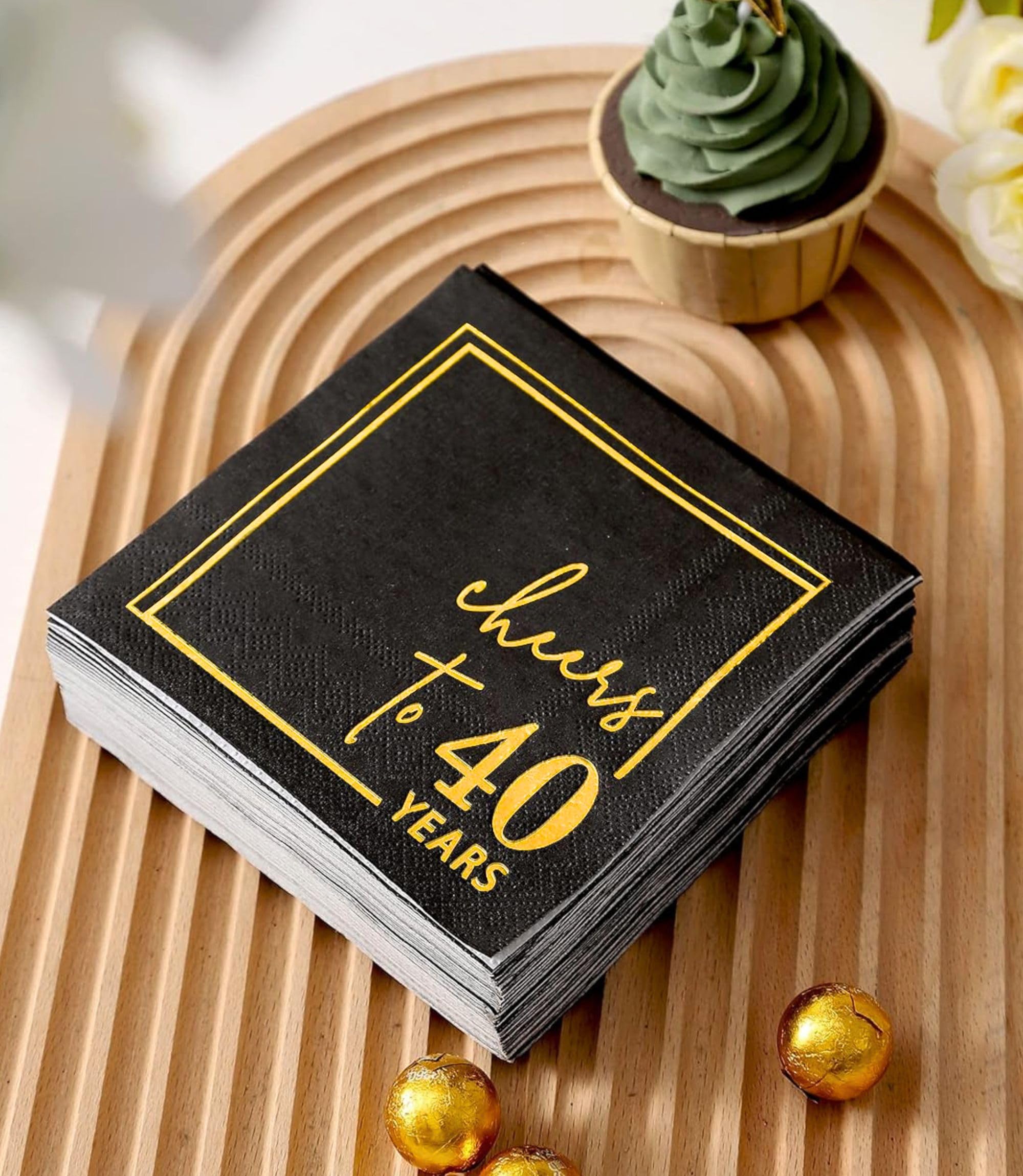 "Cheers to 40 Years Cocktail Napkins" - 50 PK - 3 capas 40 servilletas de cumpleaños de 5 x 5 pulgadas servilletas de papel desechables para 40 cumpleaños decoraciones de boda aniversario negro y