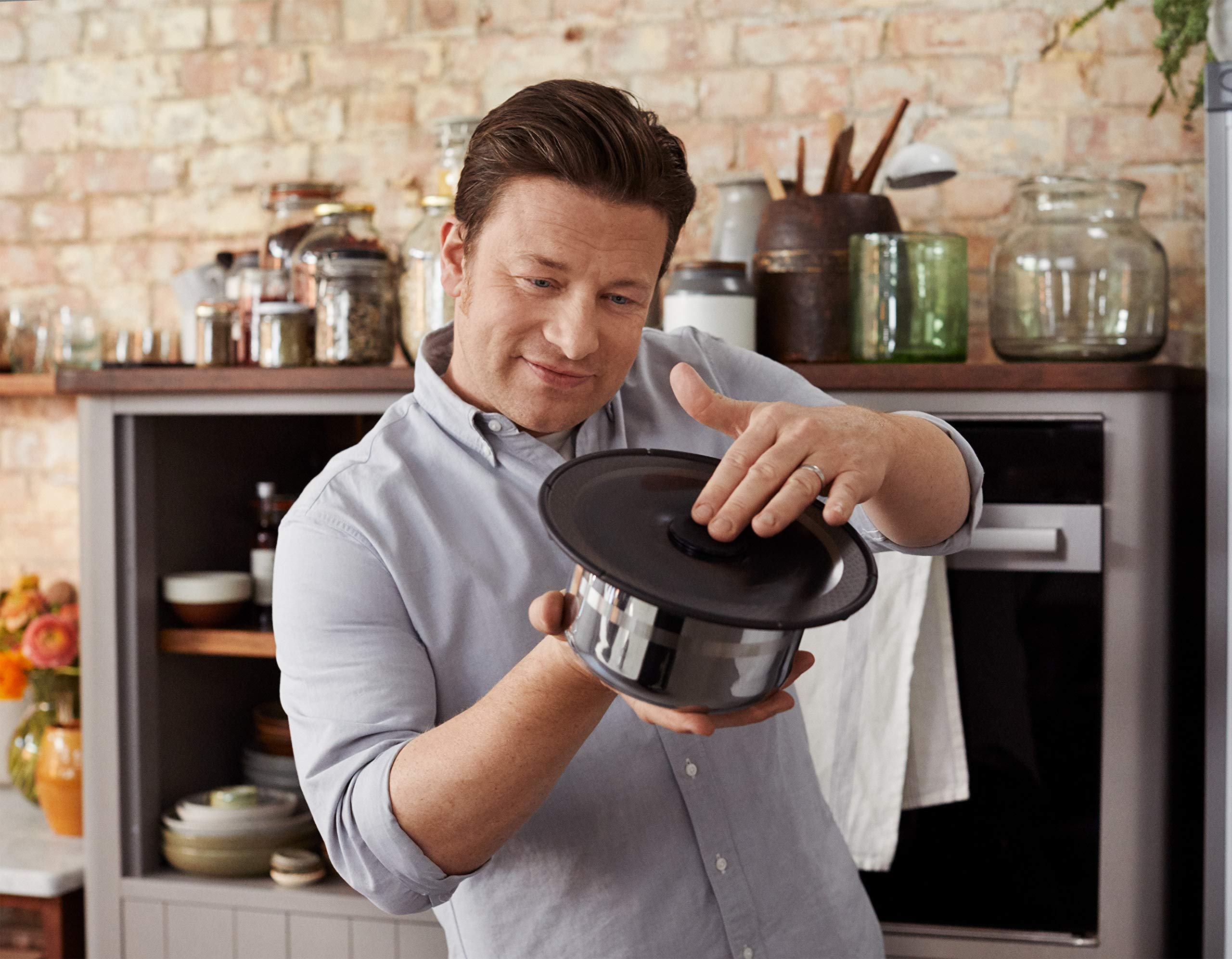 Jamie Oliver by Tefal L95690 Ingenio 5-teiliges Pfannen- und Topfset | Backofengeeignet bis 250°C ohne Griff | Thermo-Spot | PFOA-frei | geeignet für alle Herdarten inkl. Induktion | Edelstahl/schwarz