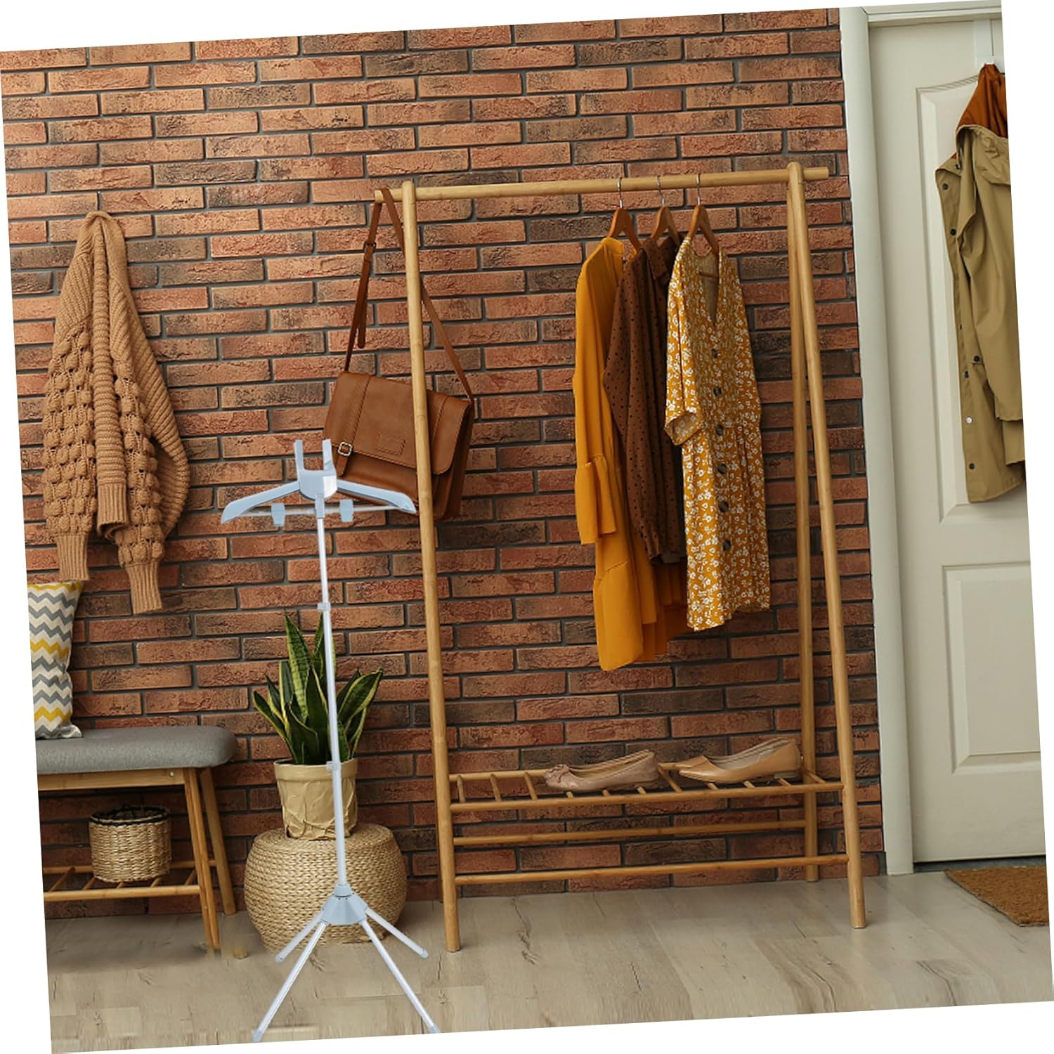 Foldable Garment Steamer Hanger Stand for Clothes Drying Rack Portable Handheld Ironing Machine Design for Easy Storage and Organization